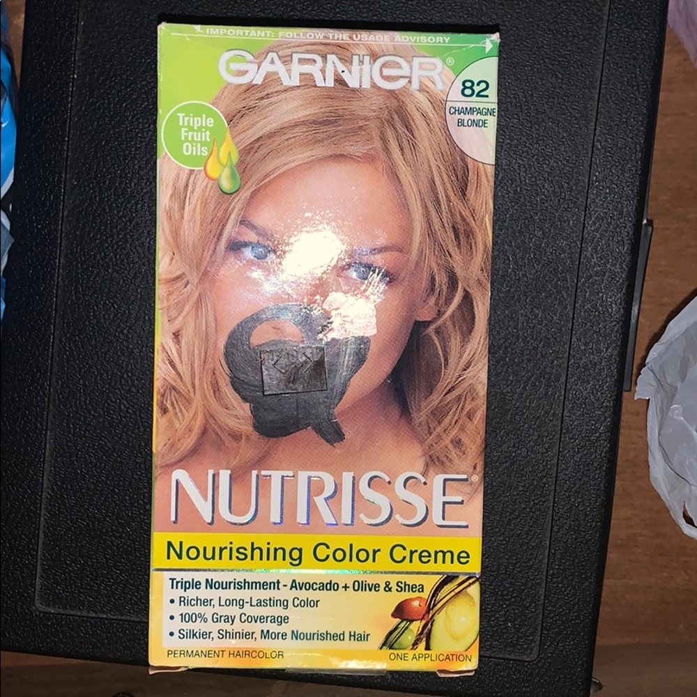 Blond hair dye 🥰 82 champagne